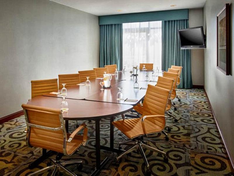 Courtyard By Marriott Saratoga Springs Hotel Exterior photo