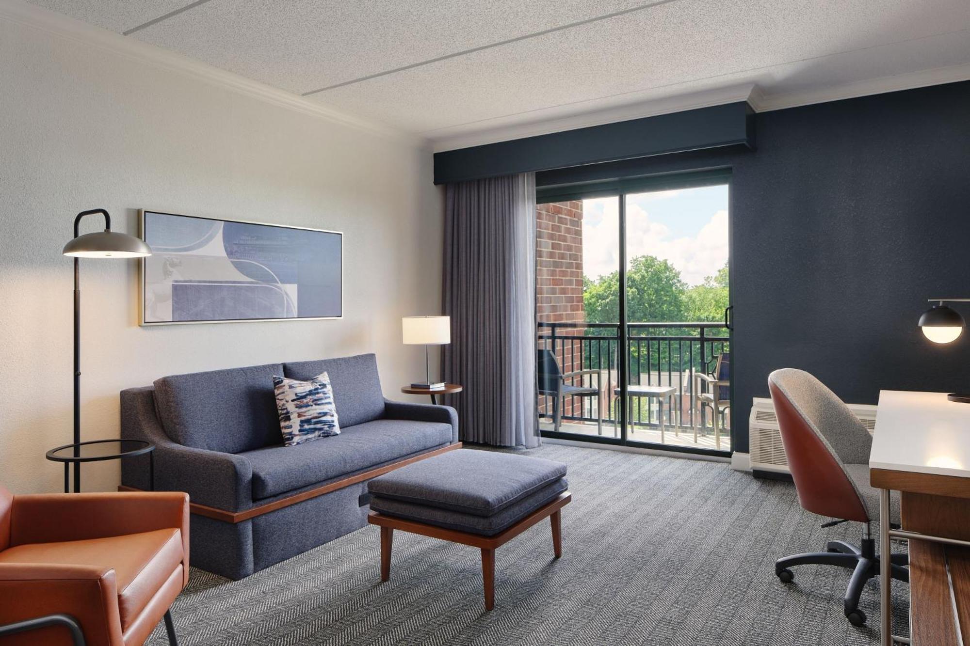 Courtyard By Marriott Saratoga Springs Hotel Exterior photo